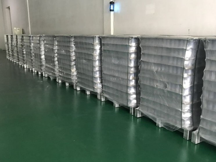 鴻發有色為客戶定制的鋁合金托盤應用案例